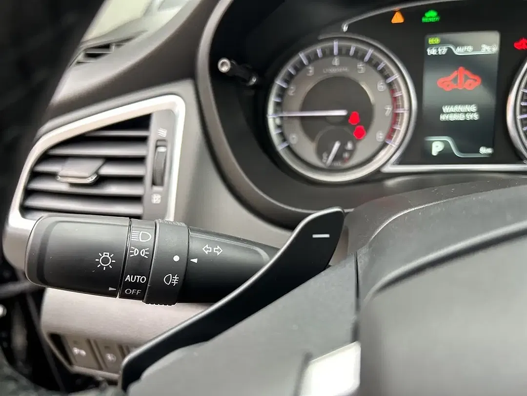 Suzuki S-Cross - Thumbnail 12