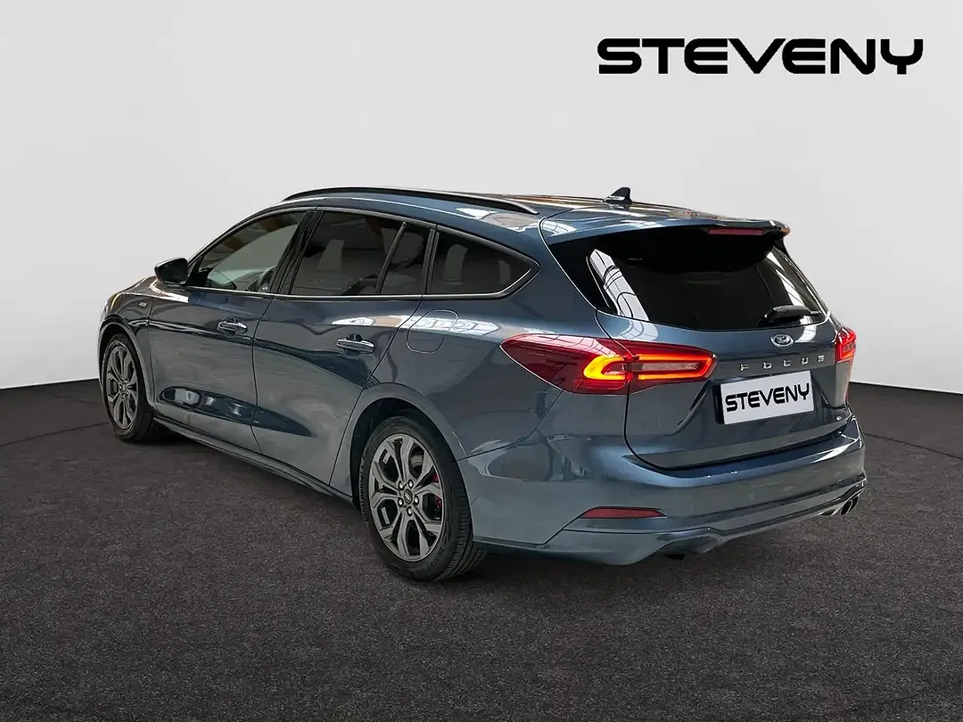 Ford Focus - Thumbnail 3