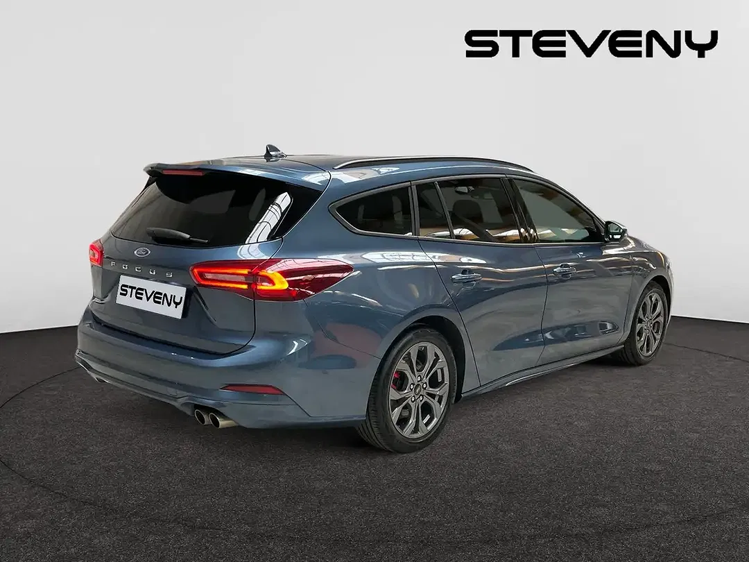 Ford Focus - Thumbnail 4