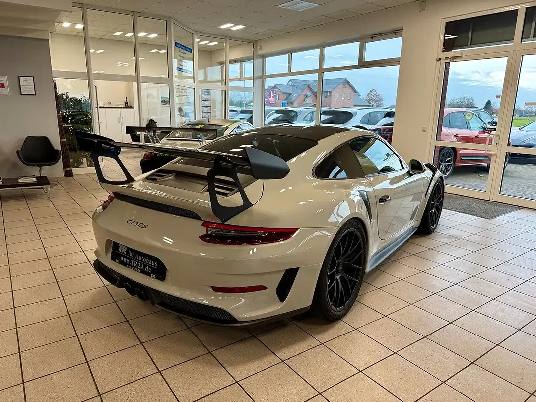 Porsche 991 - Thumbnail 3