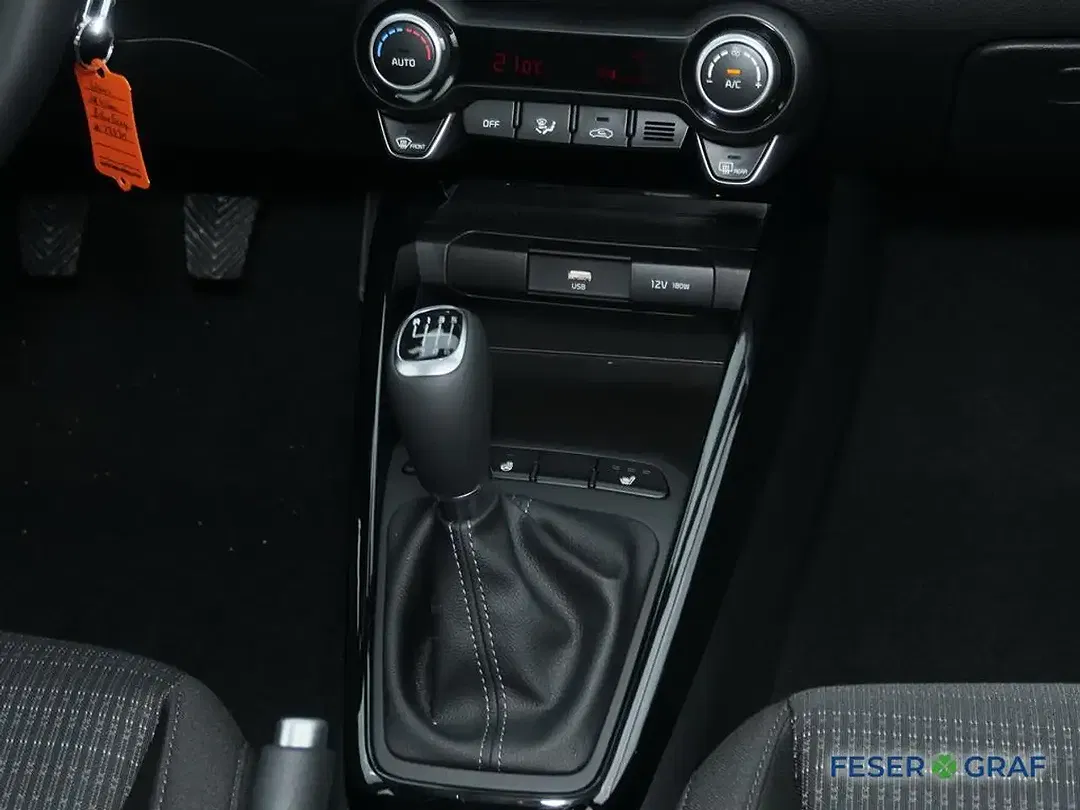 Kia Stonic - Thumbnail 8