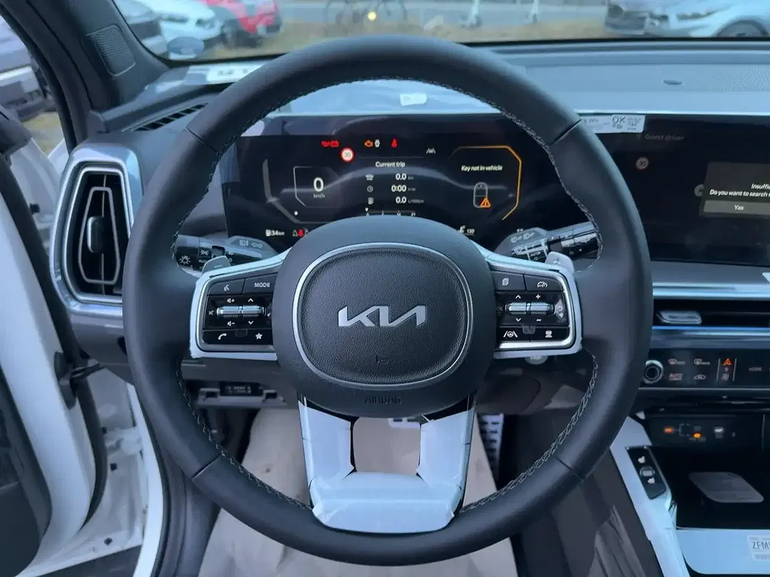 Kia Sorento - Thumbnail 10