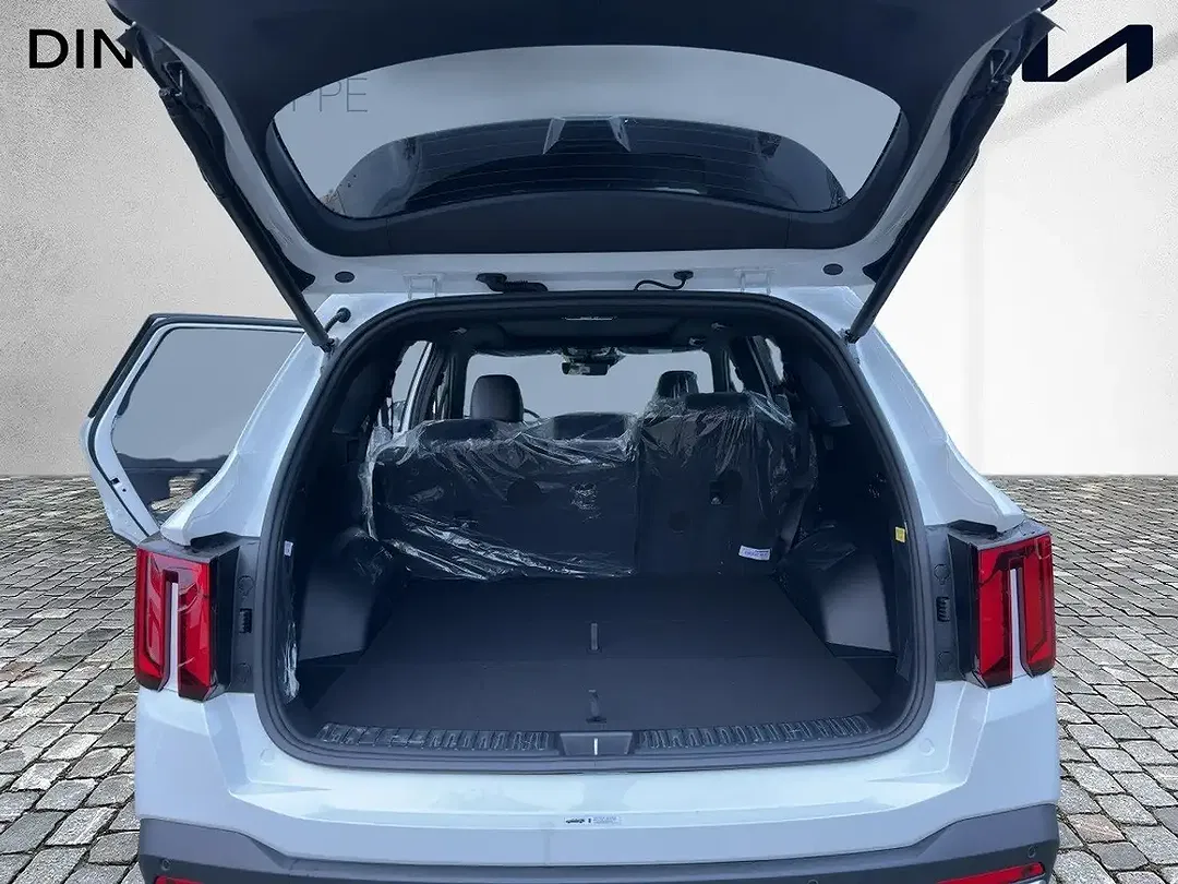 Kia Sorento - Thumbnail 6