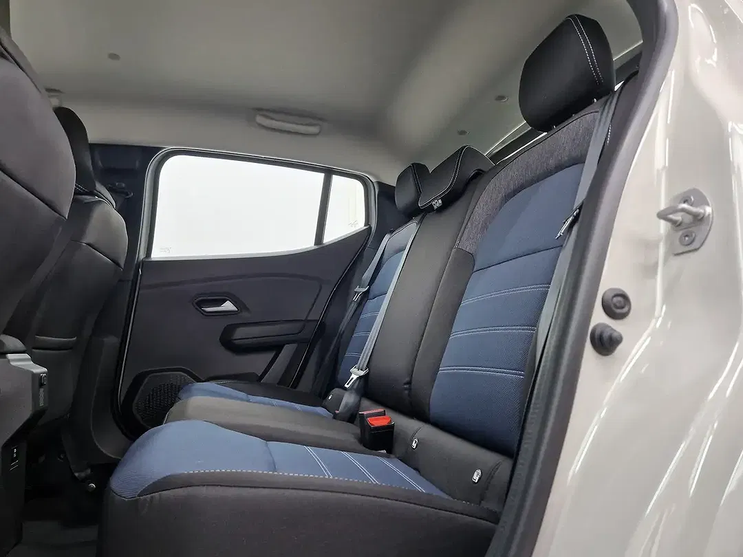 Dacia Sandero - Thumbnail 9
