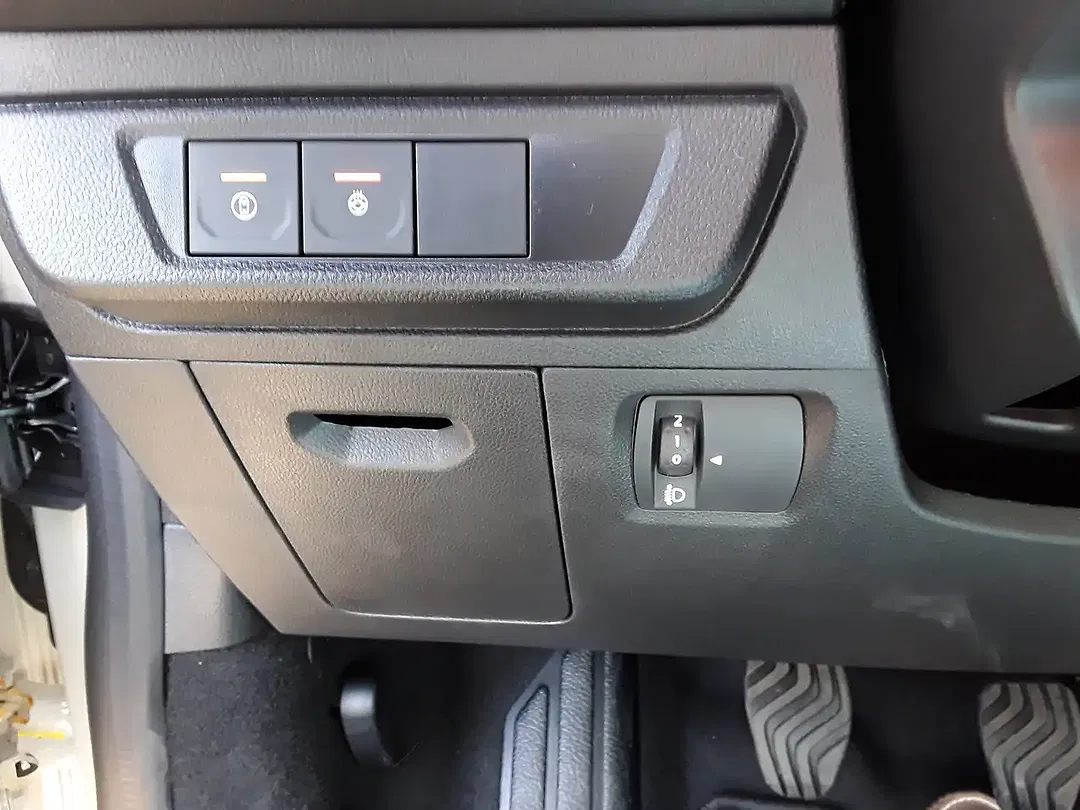 Dacia Sandero - Thumbnail 11
