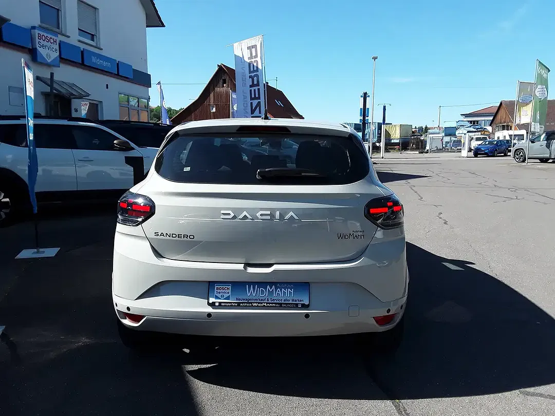 Dacia Sandero - Thumbnail 5