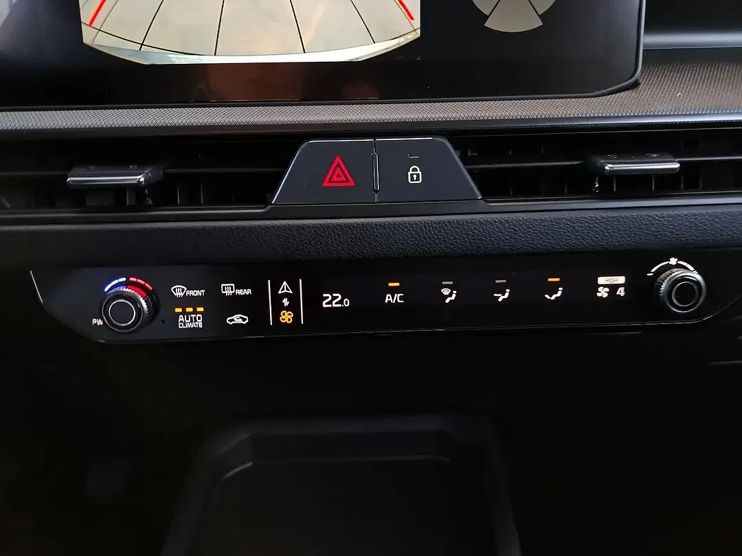 Kia Stonic - Thumbnail 11