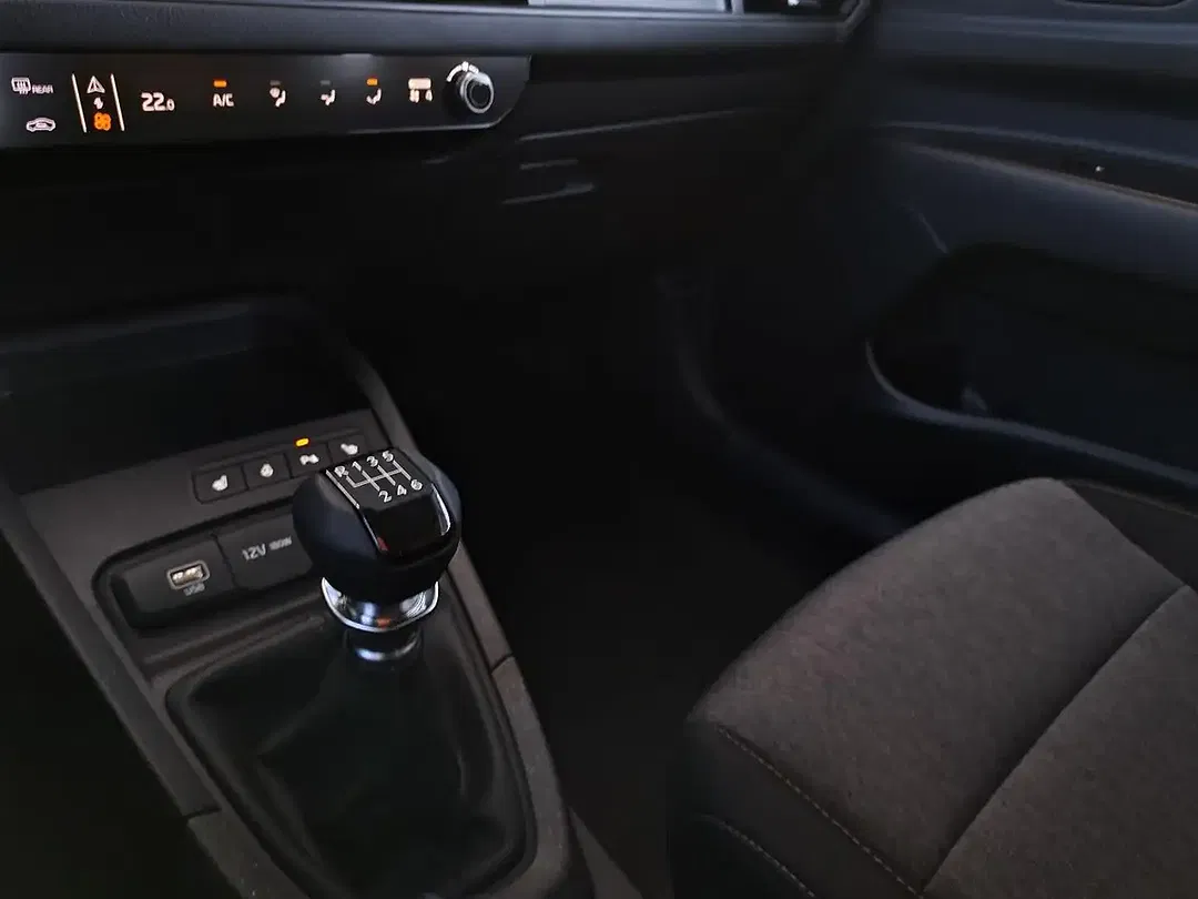 Kia Stonic - Thumbnail 12