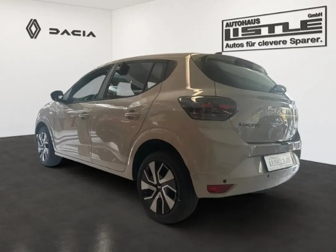 Dacia Sandero - Thumbnail 4