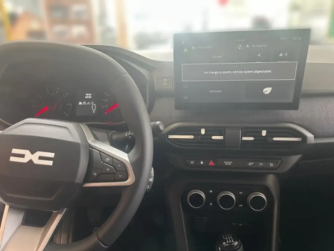 Dacia Sandero - Thumbnail 9