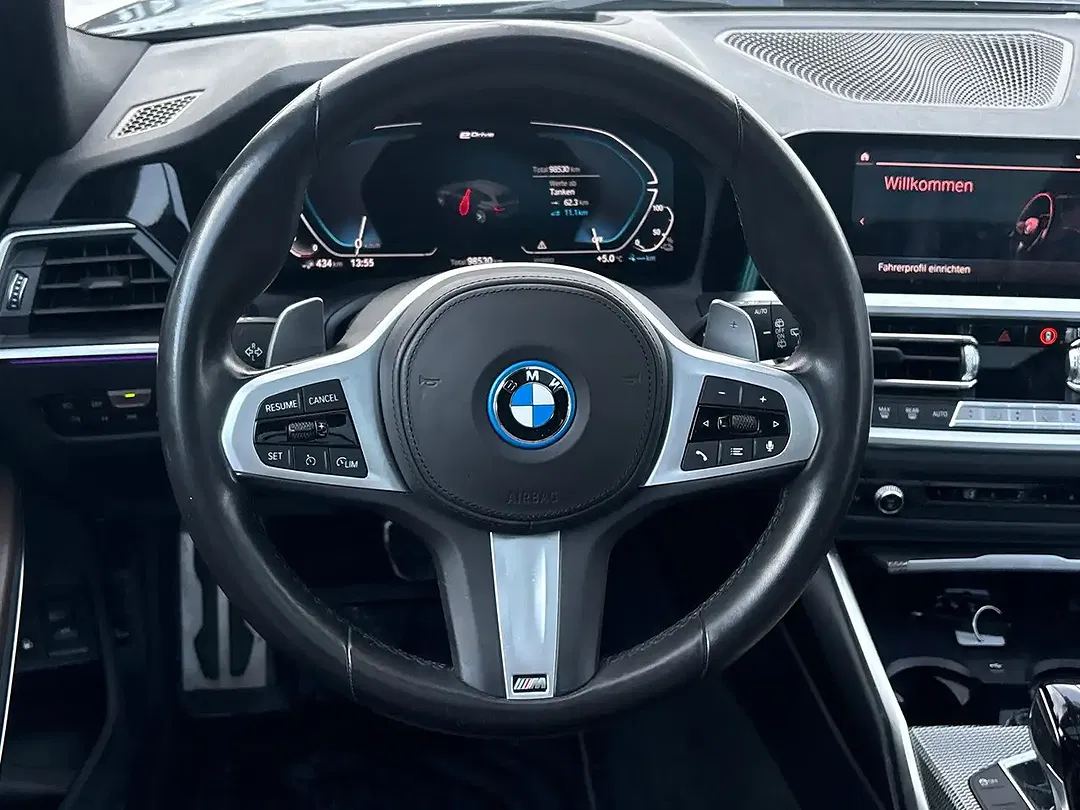 BMW 330 - Thumbnail 12