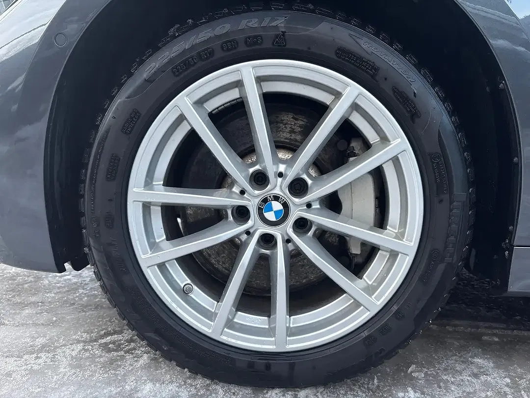 BMW 330 - Thumbnail 14