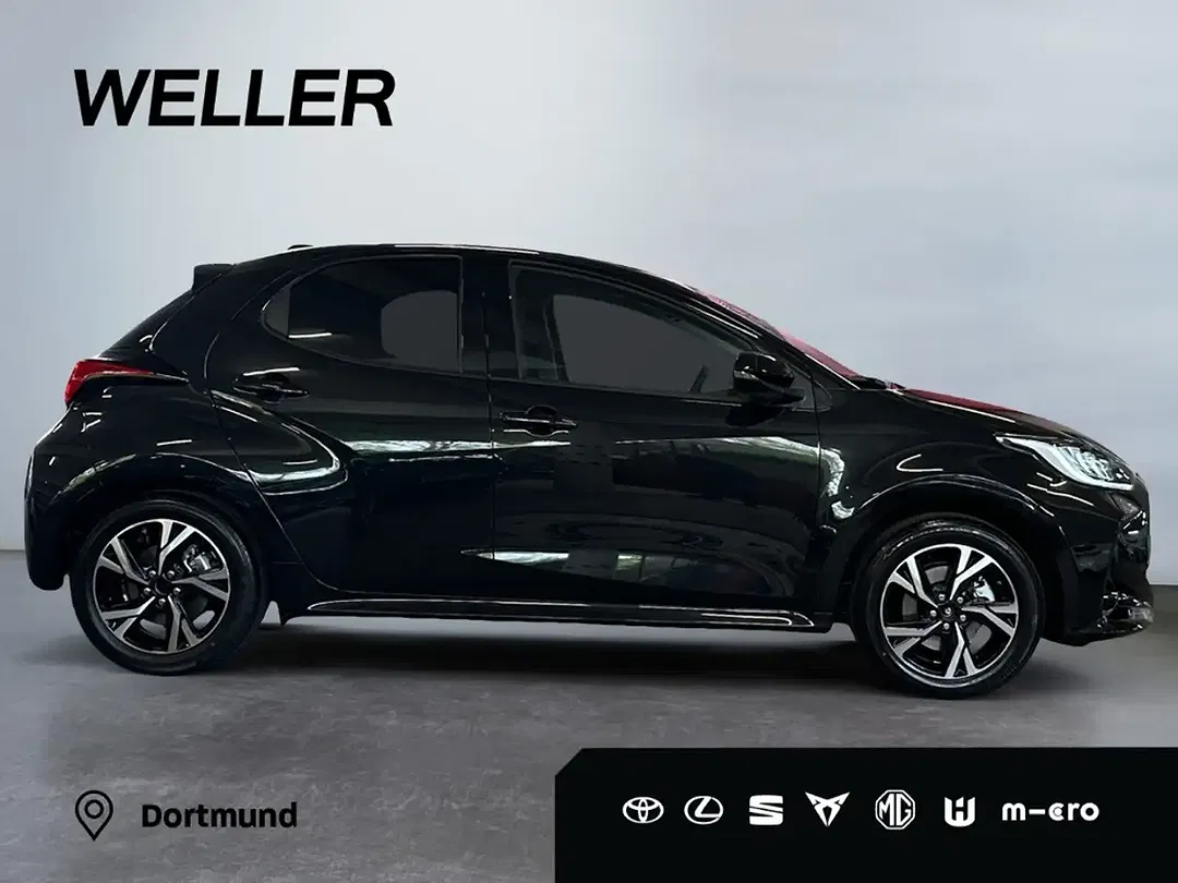 Toyota Yaris - Thumbnail 8