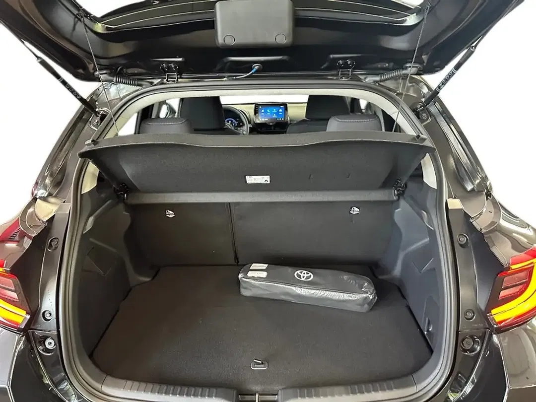 Toyota Yaris - Thumbnail 11
