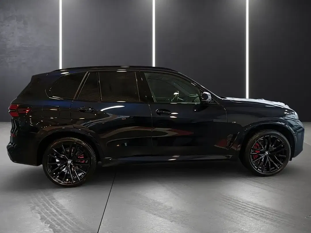 BMW X5 - Thumbnail 3