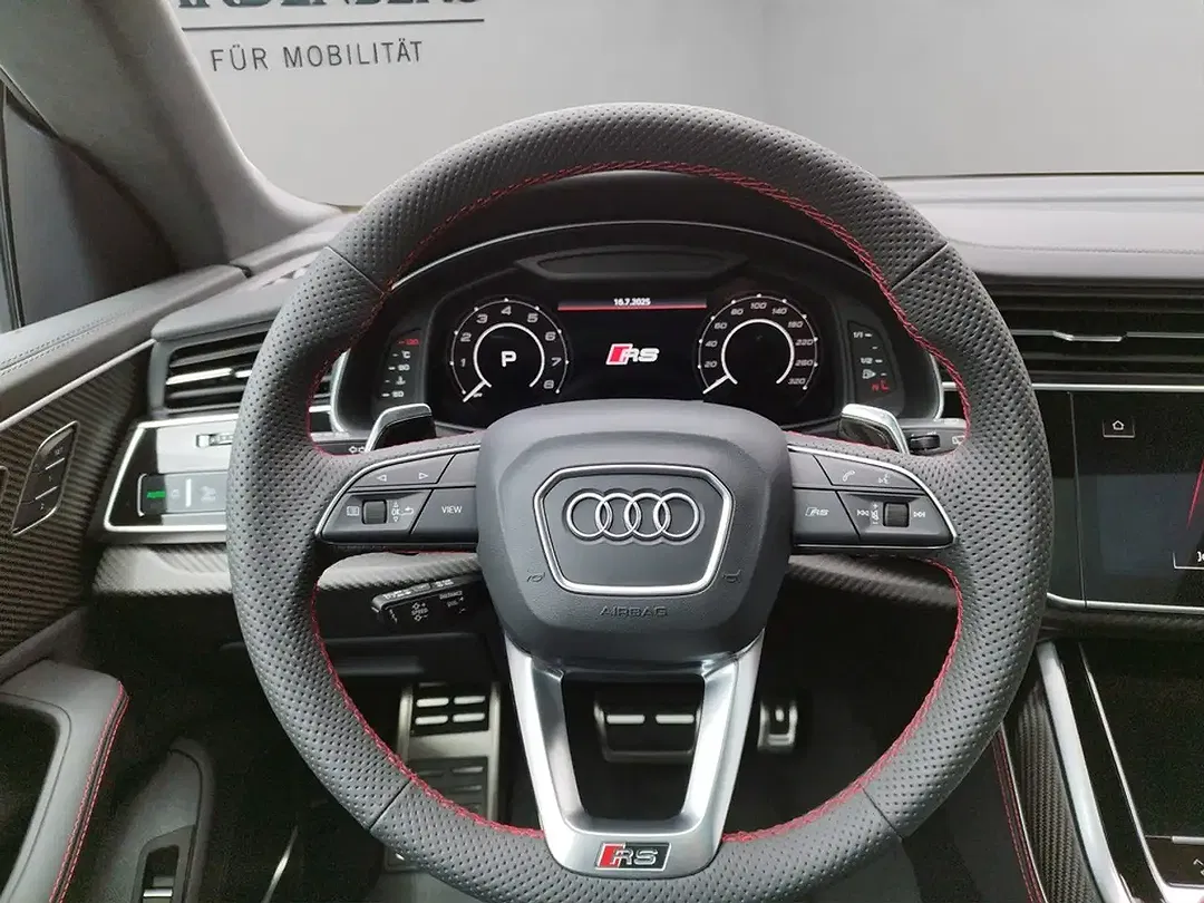 Audi RS Q8 - Thumbnail 11