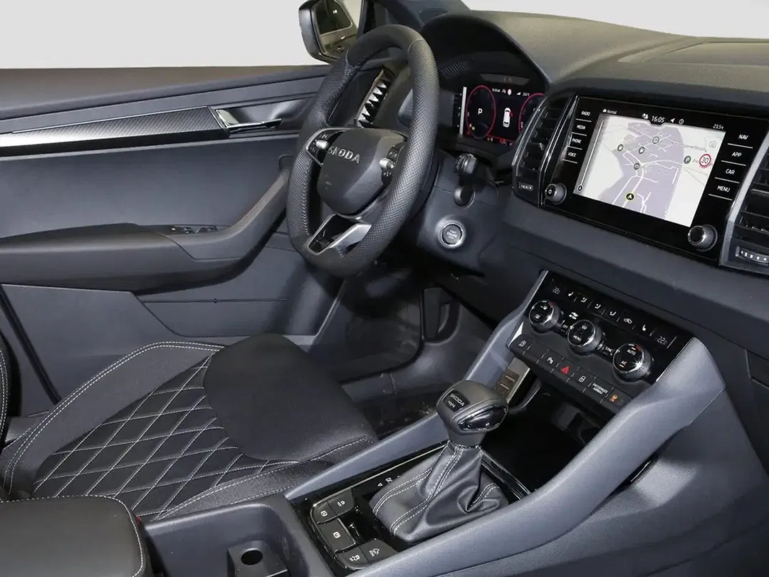Skoda Karoq - Thumbnail 8