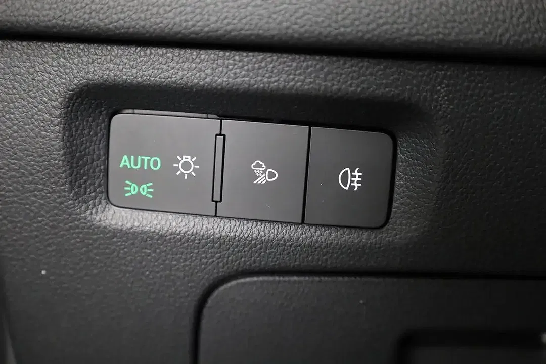 Skoda Octavia - Thumbnail 8