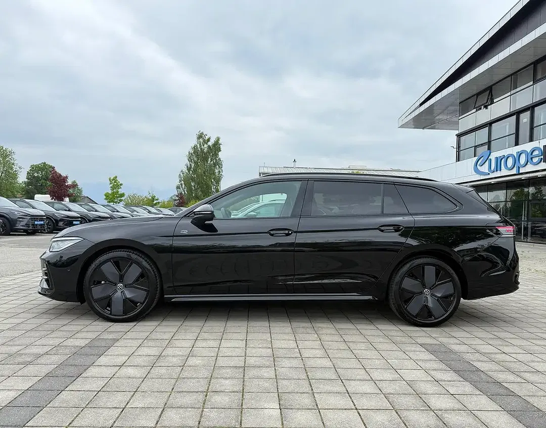 Volkswagen Passat Variant - Thumbnail 6