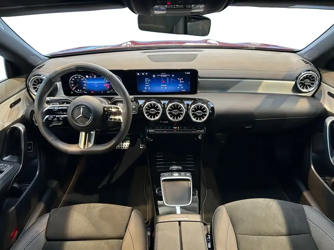 Mercedes-Benz CLA 200 - Thumbnail 14