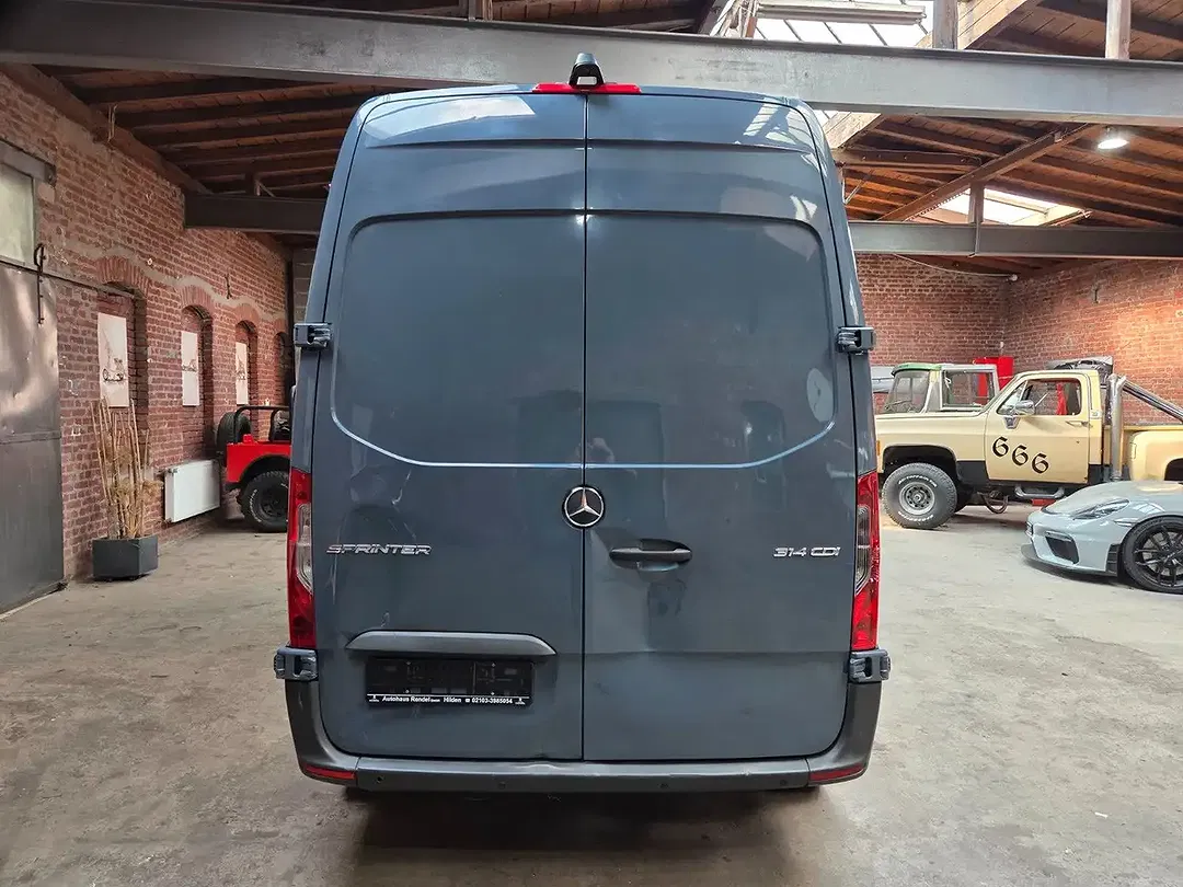 Mercedes-Benz Sprinter - Thumbnail 6
