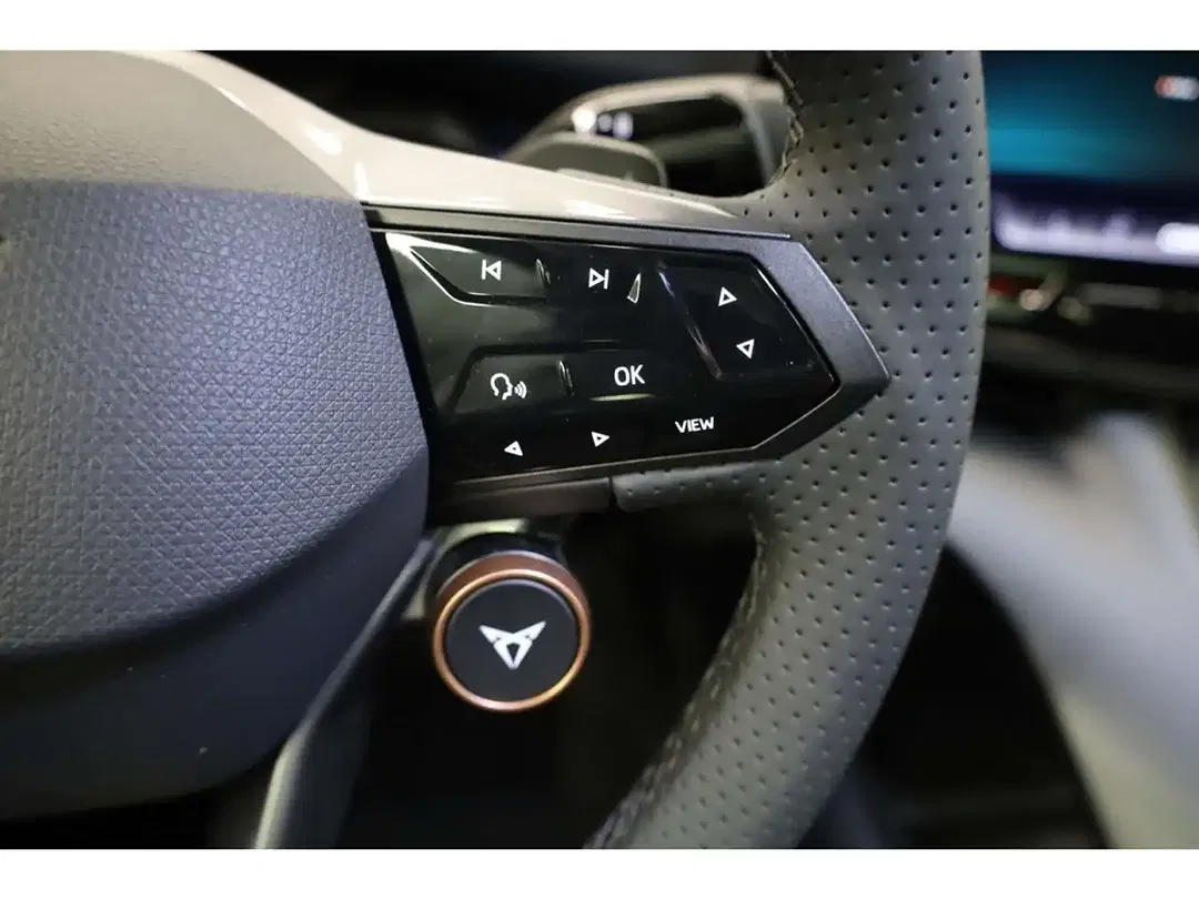 CUPRA Tavascan - Thumbnail 10