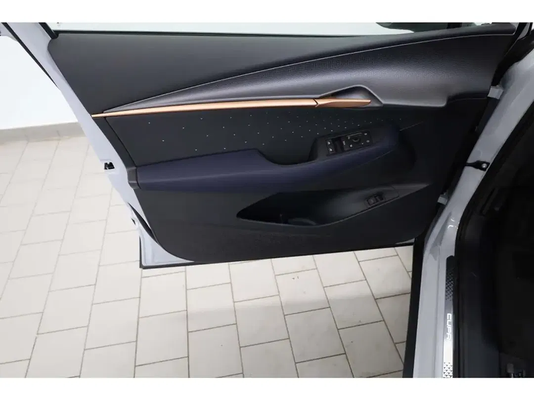 CUPRA Tavascan - Thumbnail 13
