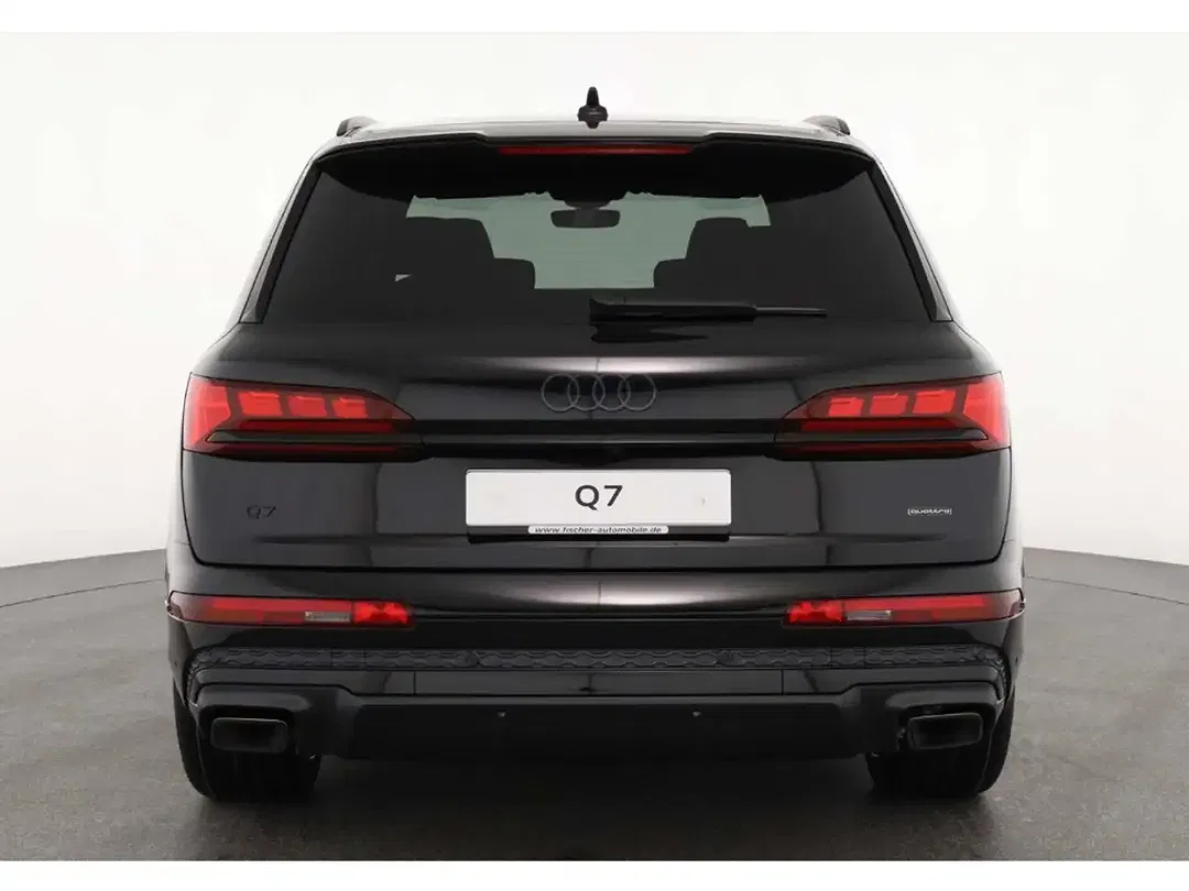 Audi Q7 - Thumbnail 5