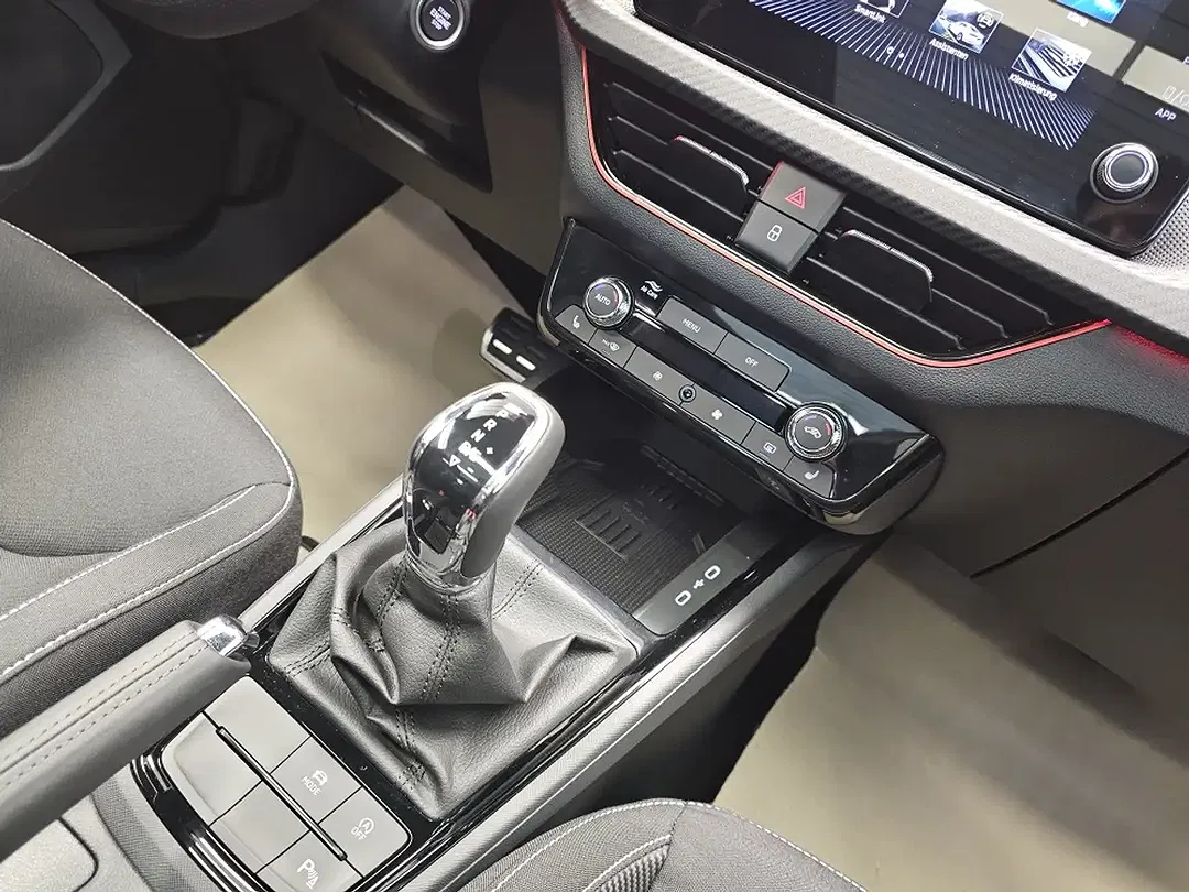Skoda Kamiq - Thumbnail 12