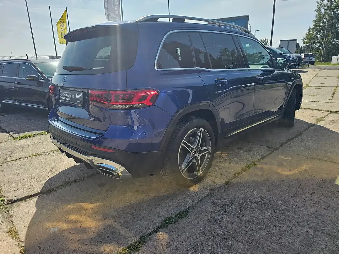 Mercedes-Benz GLB 200 - Thumbnail 11