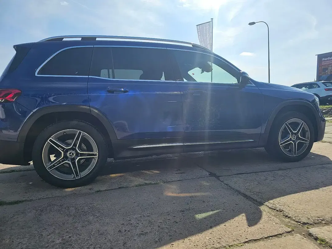 Mercedes-Benz GLB 200 - Thumbnail 7