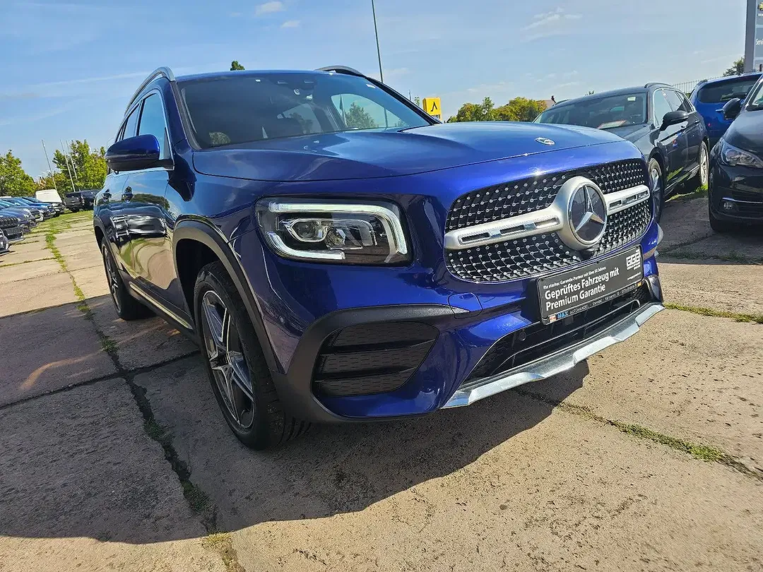 Mercedes-Benz GLB 200 - Thumbnail 9