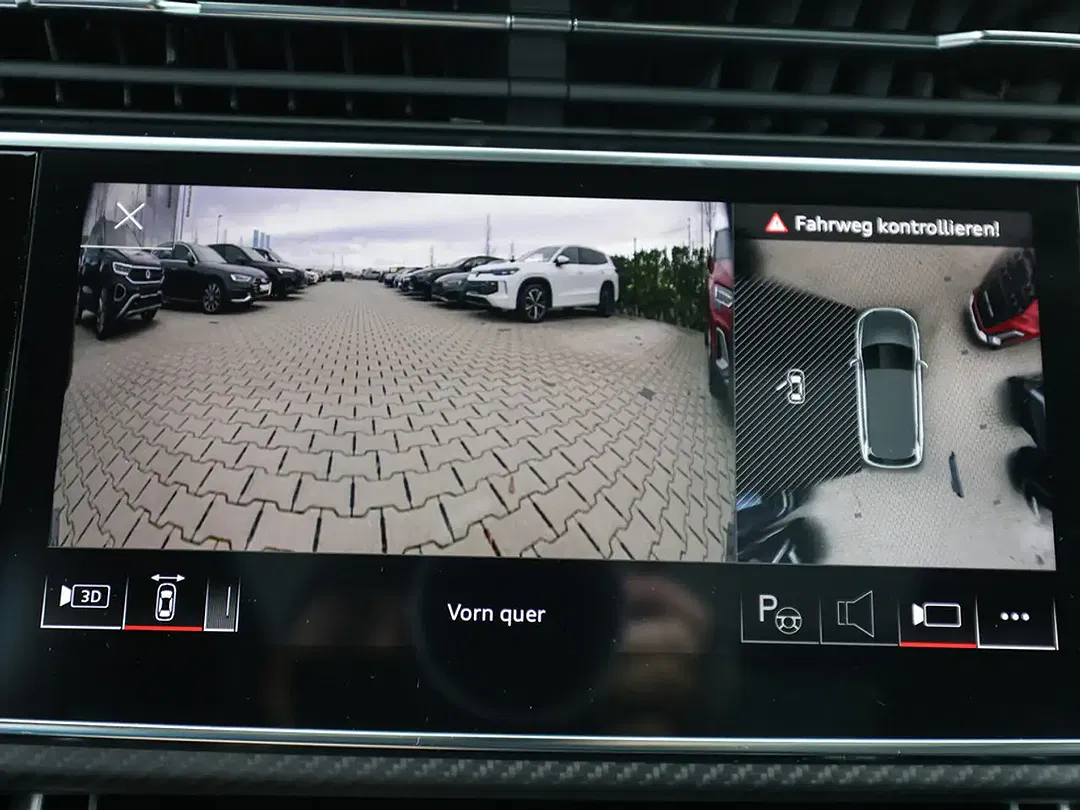 Audi Q7 - Thumbnail 13
