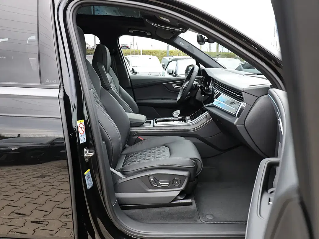 Audi Q7 - Thumbnail 2