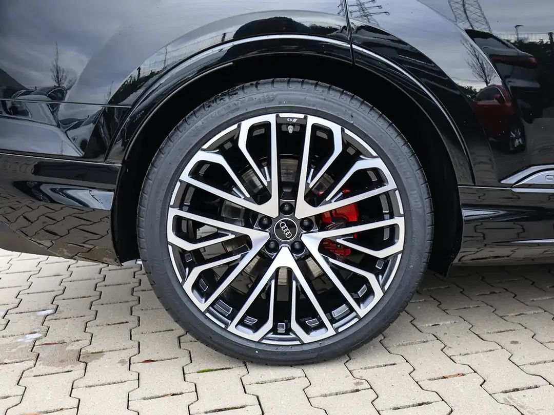 Audi Q7 - Thumbnail 7