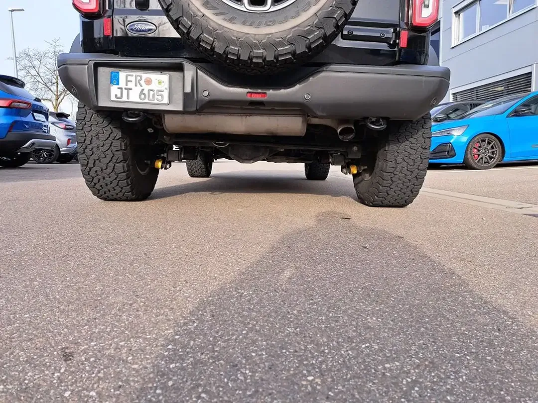 Ford Bronco - Thumbnail 6