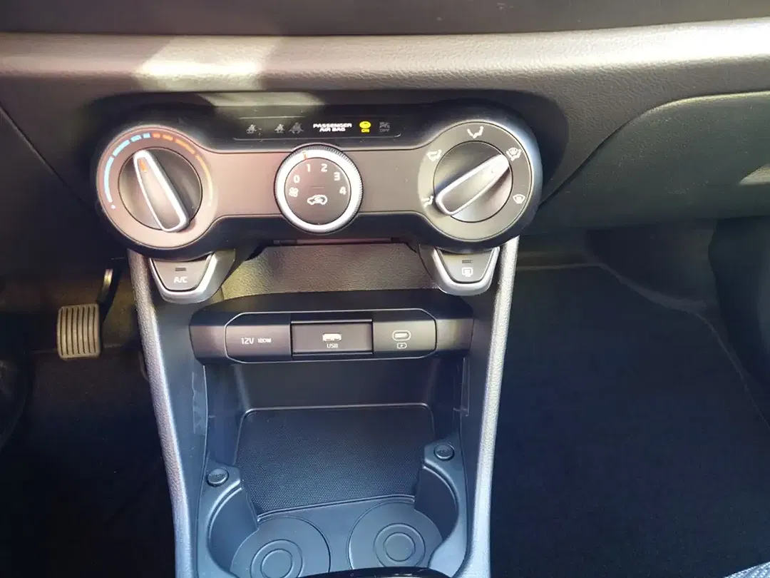 Kia Picanto - Thumbnail 10