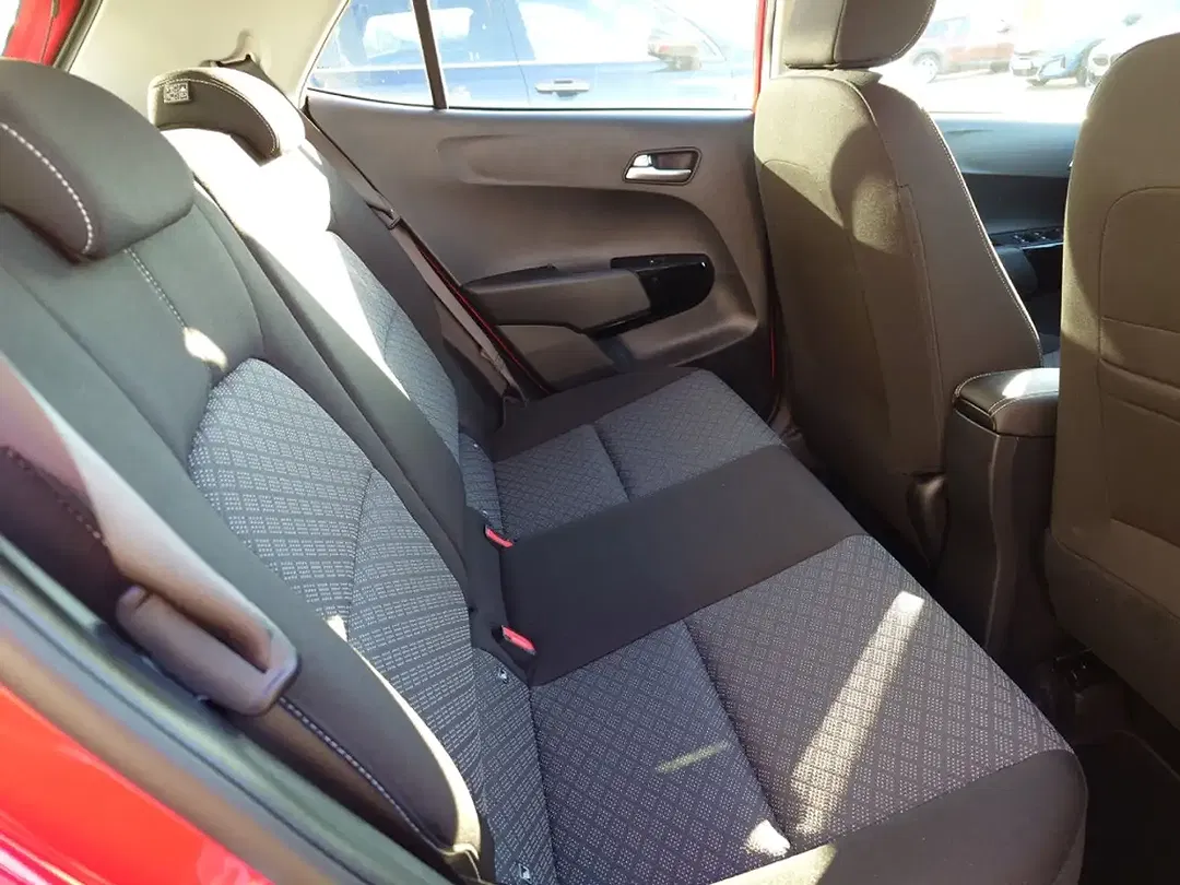Kia Picanto - Thumbnail 8