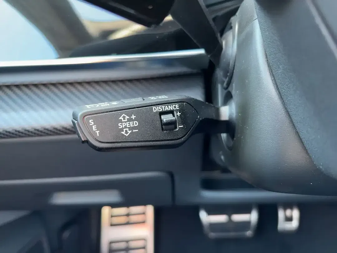 Audi RS Q8 - Thumbnail 14