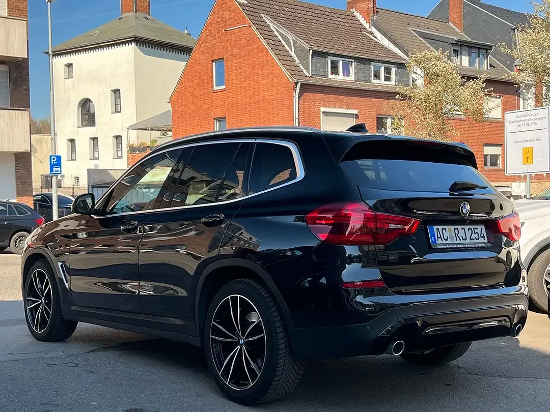 BMW X3 - Thumbnail 11