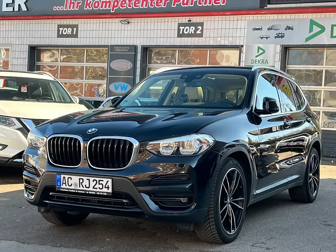 BMW X3 - Thumbnail 2
