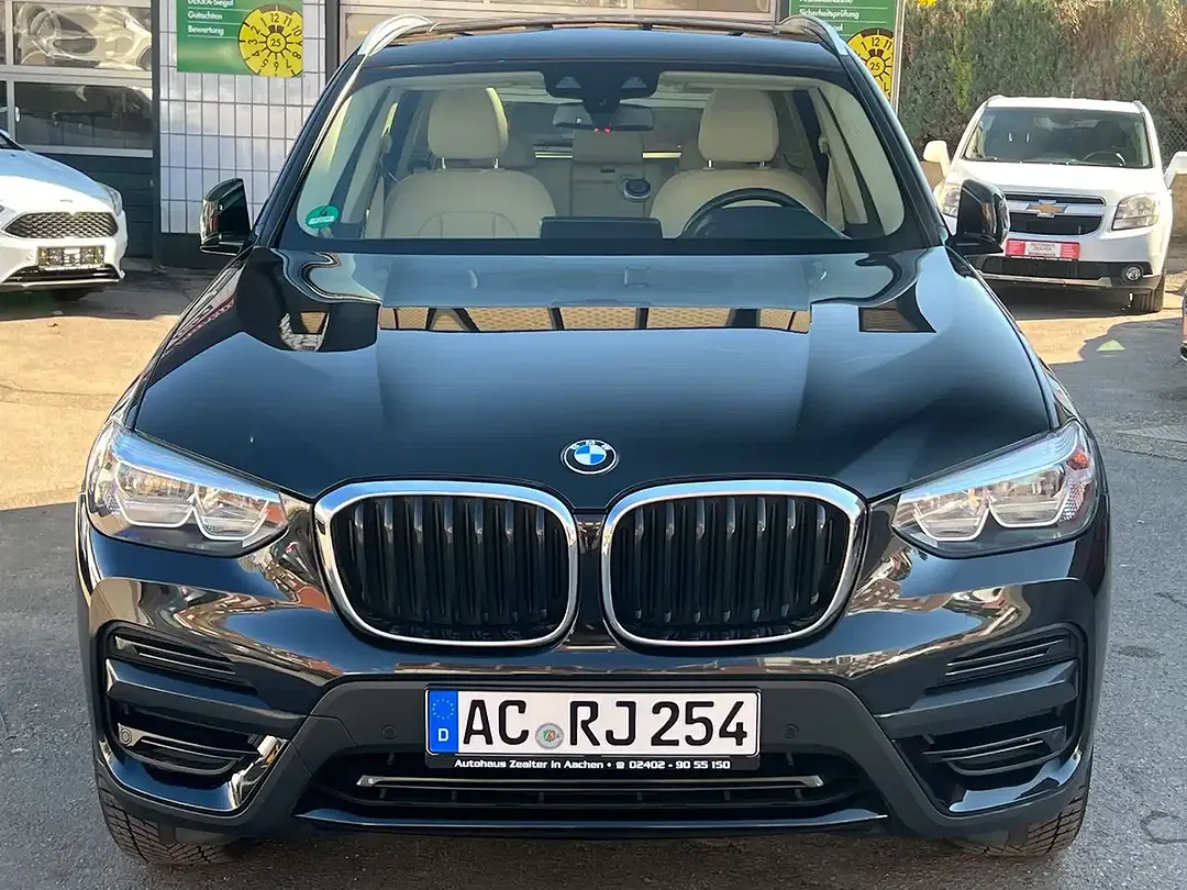 BMW X3 - Thumbnail 3