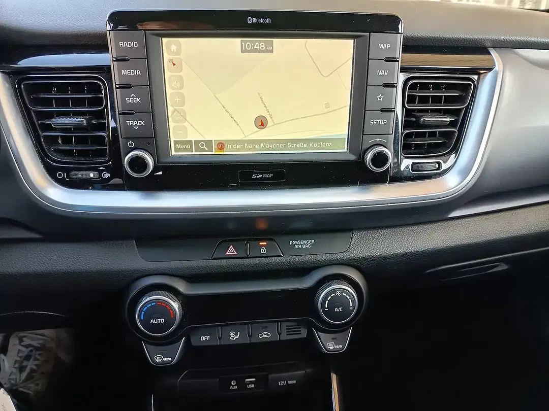 Kia Stonic - Thumbnail 11