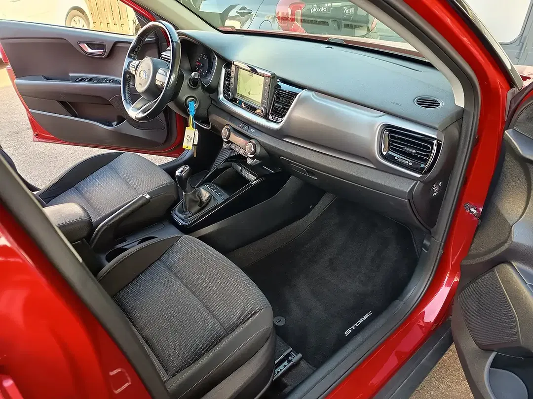 Kia Stonic - Thumbnail 5