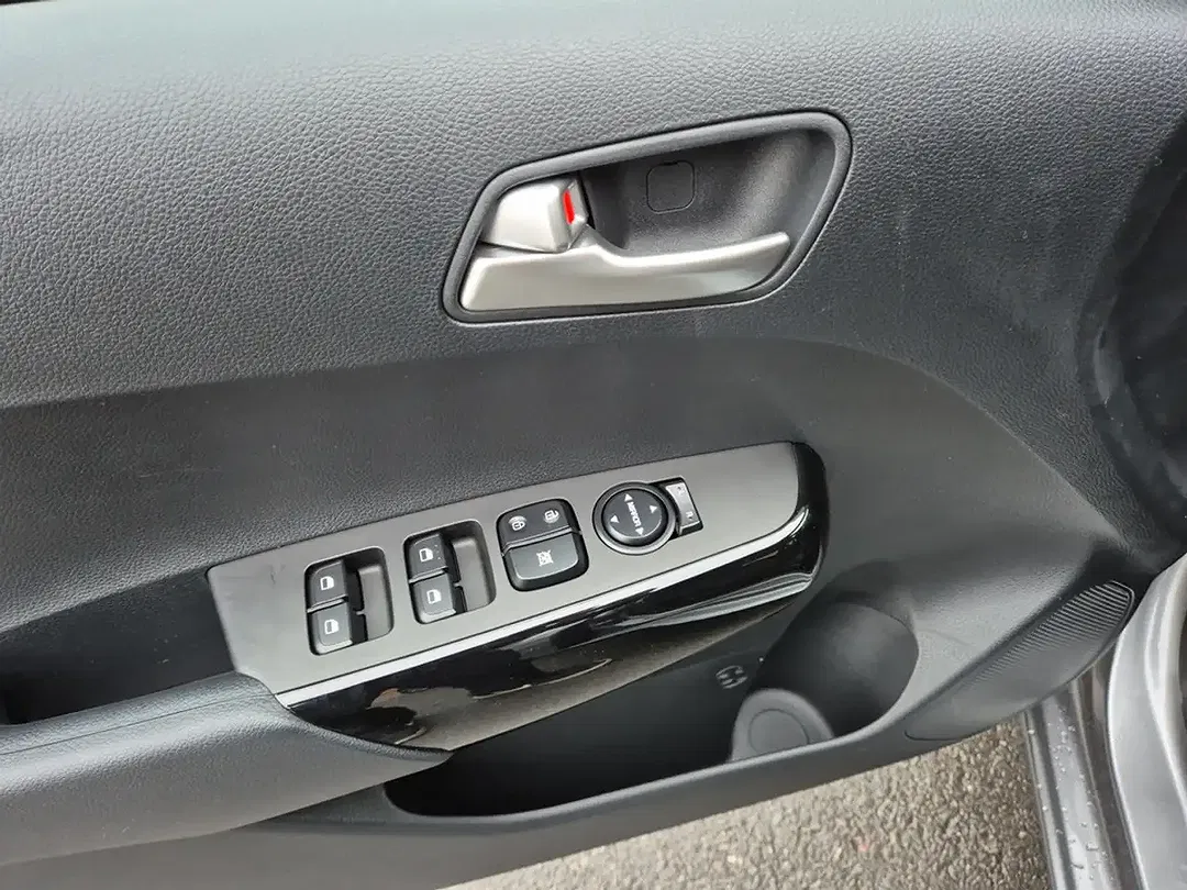 Kia Picanto - Thumbnail 7
