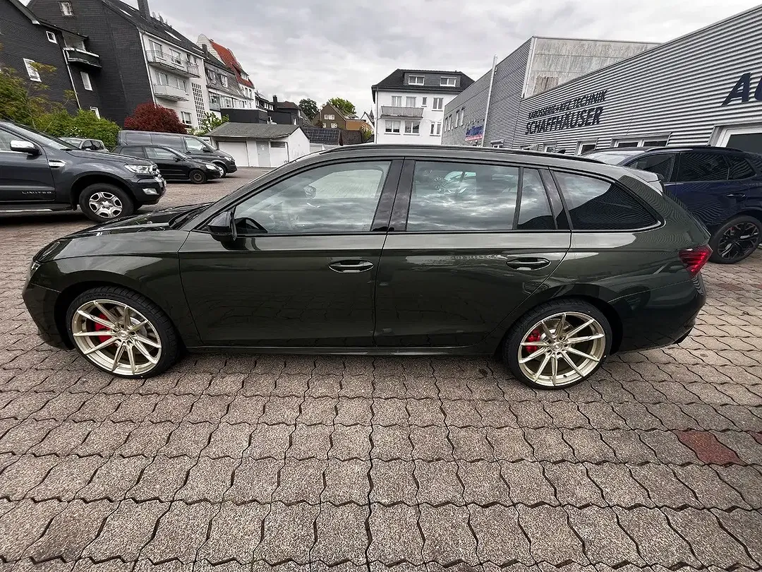 Skoda Octavia - Thumbnail 13