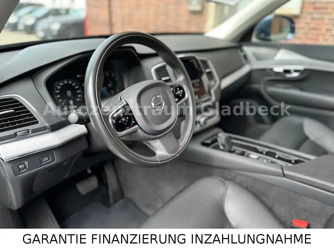 Volvo XC90 - Thumbnail 11