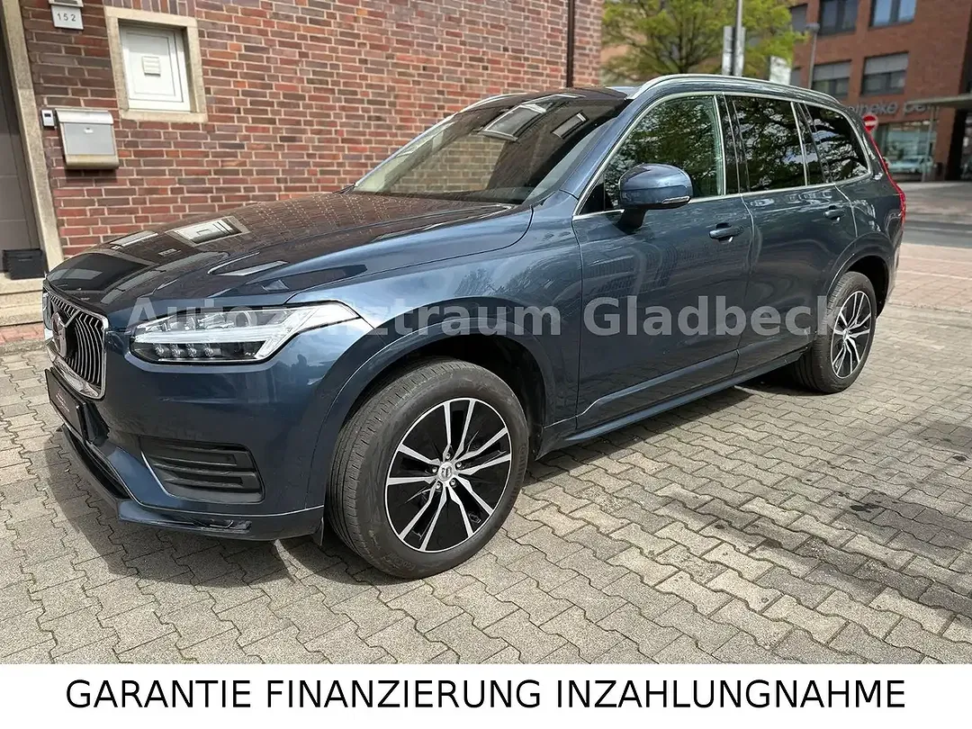 Volvo XC90 - Thumbnail 3