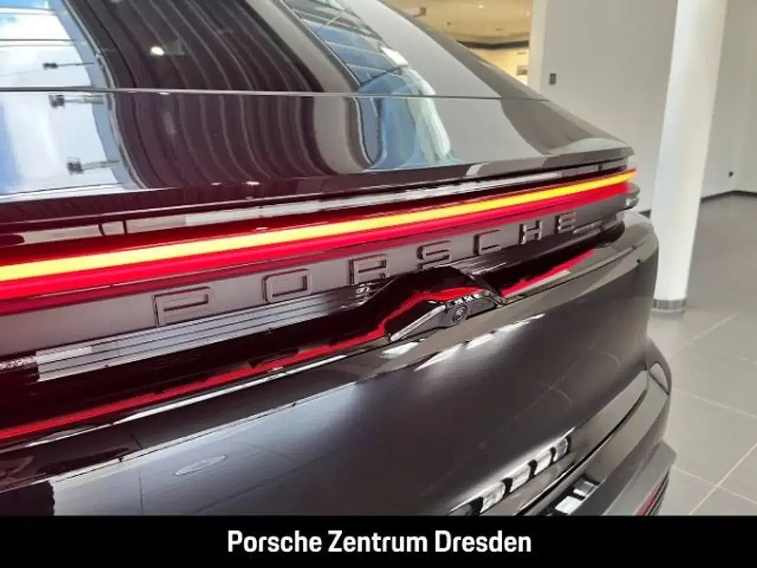 Porsche Macan - Thumbnail 13
