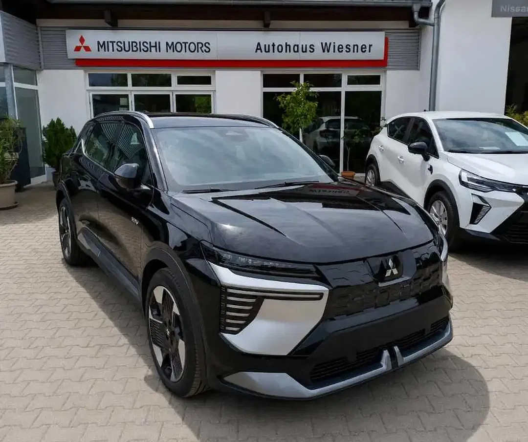 Mitsubishi Eclipse Cross - Thumbnail 1